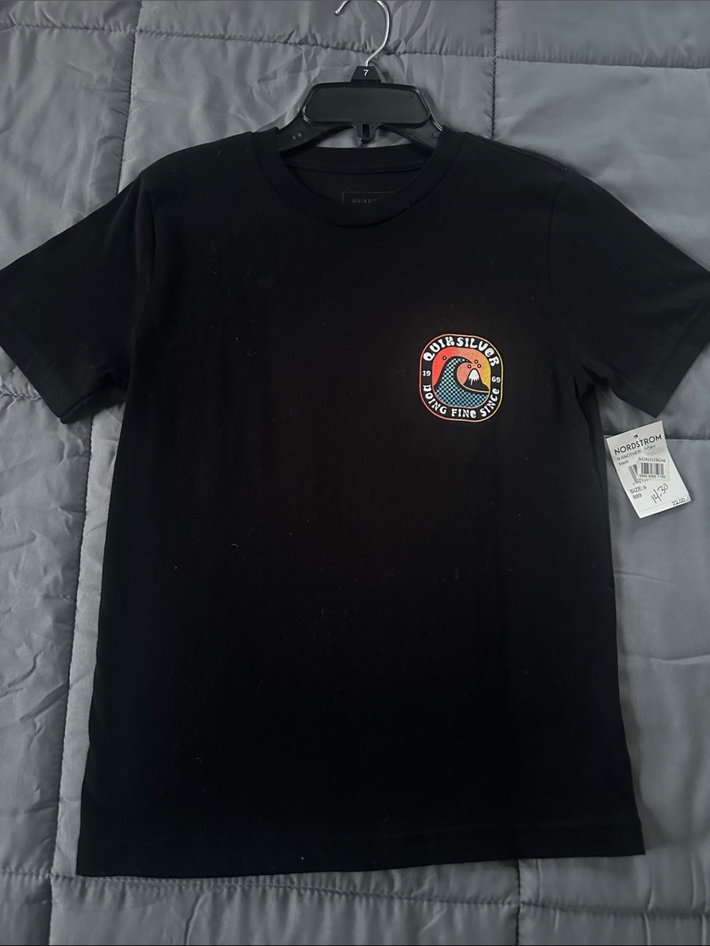 Quiksilver Black Short-Sleeve Tee with Multicolor Chest Patch boys size 7. - NWT